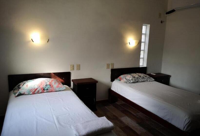 Bed and Breakfast Xcalak Caribe Lodge