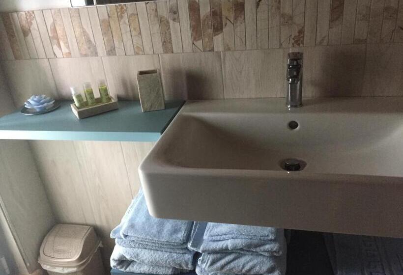 בית מלון כפרי Agriturismo Il Glicine Bianco