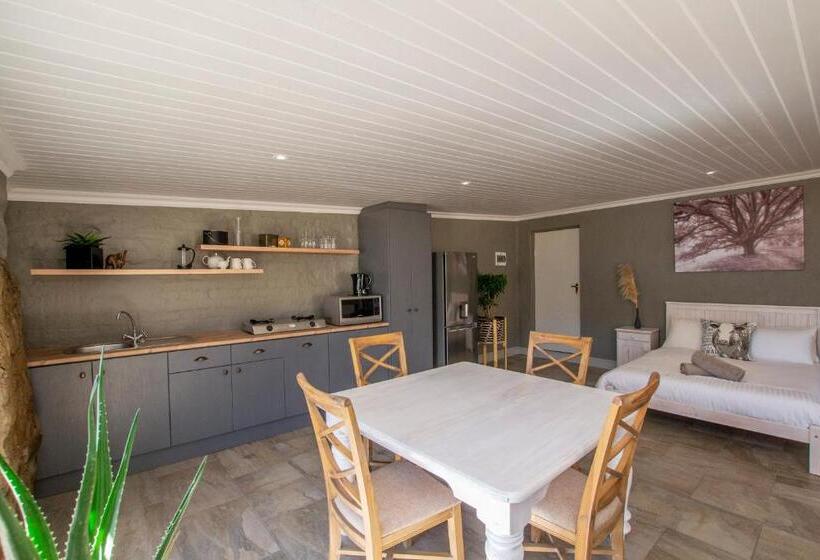 ホテル Desert Wind Private Guest And Game Farm