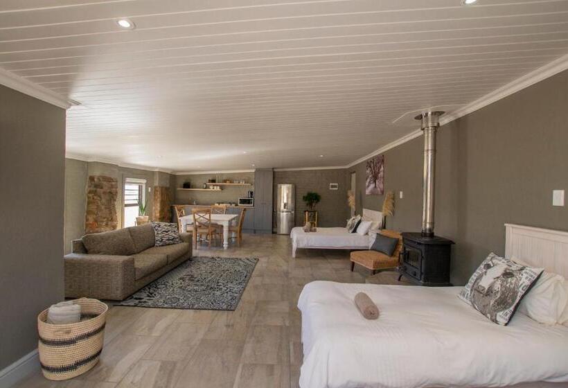 ホテル Desert Wind Private Guest And Game Farm