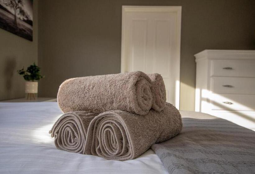 ホテル Desert Wind Private Guest And Game Farm