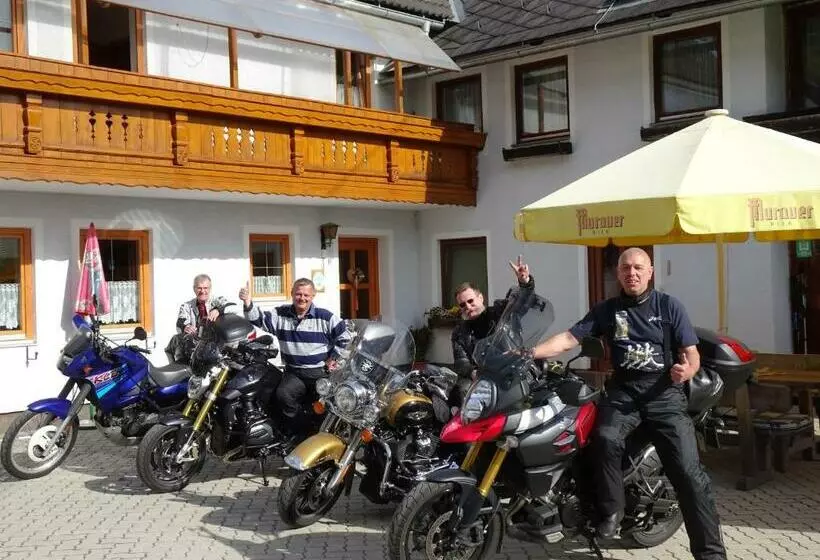 هتل Pension Edlinger