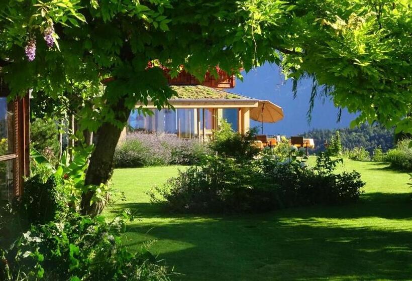 Отель Tirolerhof Tisens