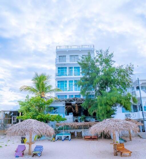 فندق Trinco Beach By Dsk