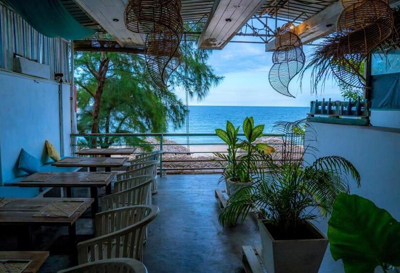 فندق Trinco Beach By Dsk