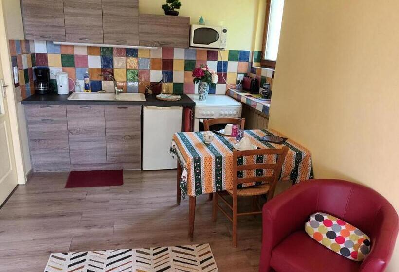 بنسيون Au Bonheur Du Cedre