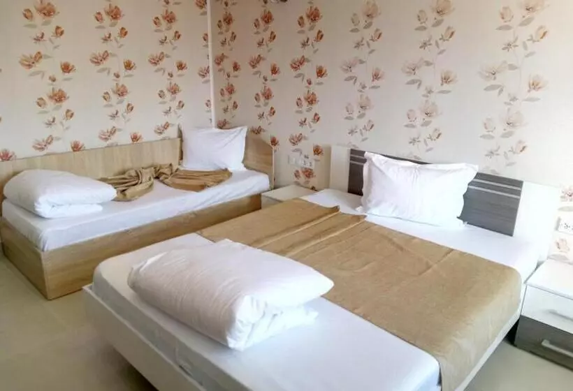 پانسیون Camere De Inchiriat Carpati