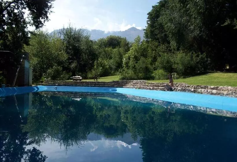 ユースホステル Hostería Rural Monte Bérico