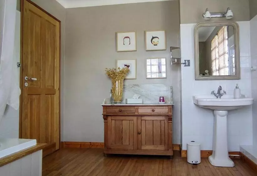 ベッドアンドブレックファースト La Source