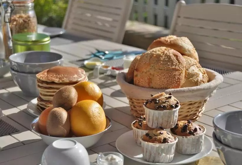 ベッドアンドブレックファースト La Source