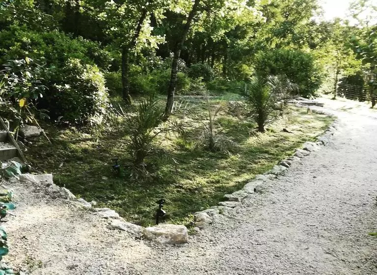 ベッドアンドブレックファースト La Source