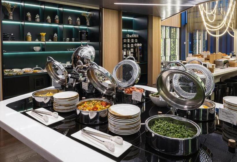 هتل Ibis Almaty Jetisu