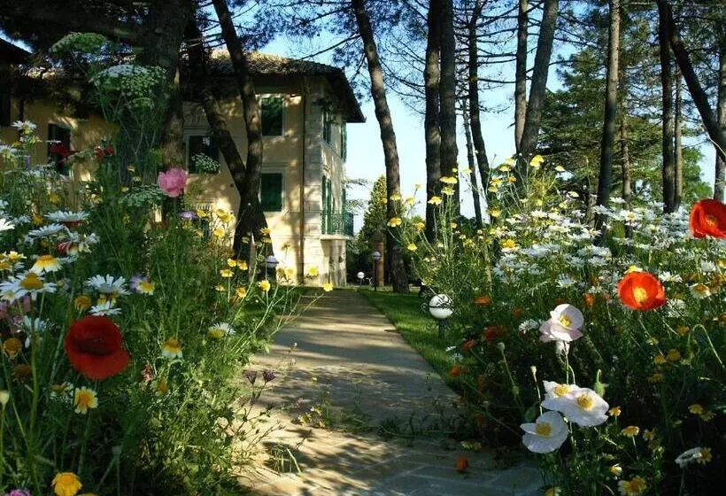 Hotelli Villa La Fontana