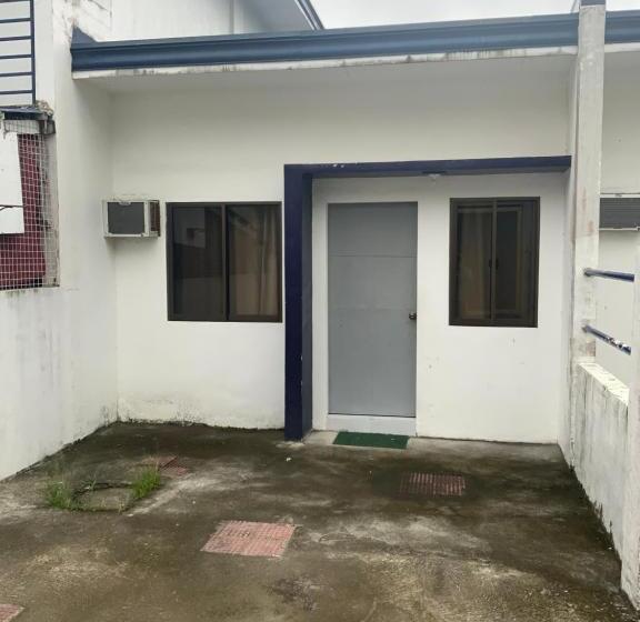 Мотель Chillax Inn