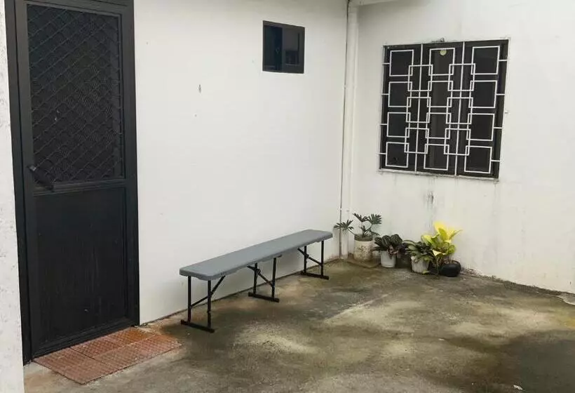 モーテル Chillax Inn