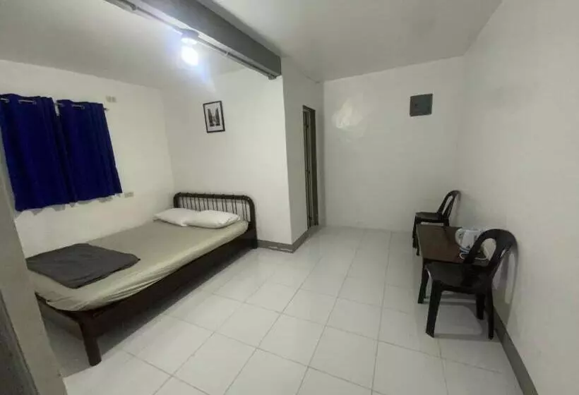 モーテル Chillax Inn