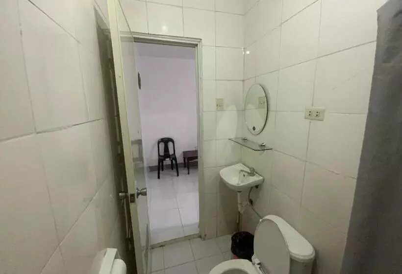 モーテル Chillax Inn