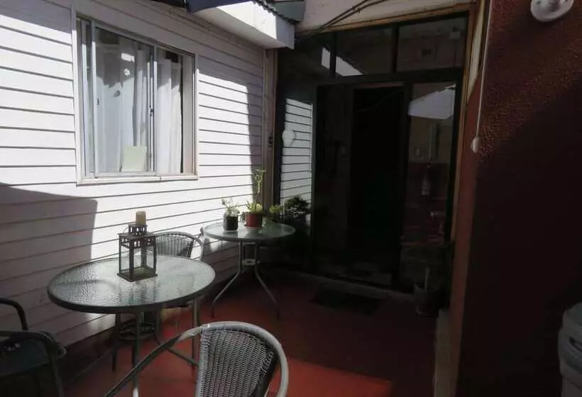 پانسیون Hostal Mirenart