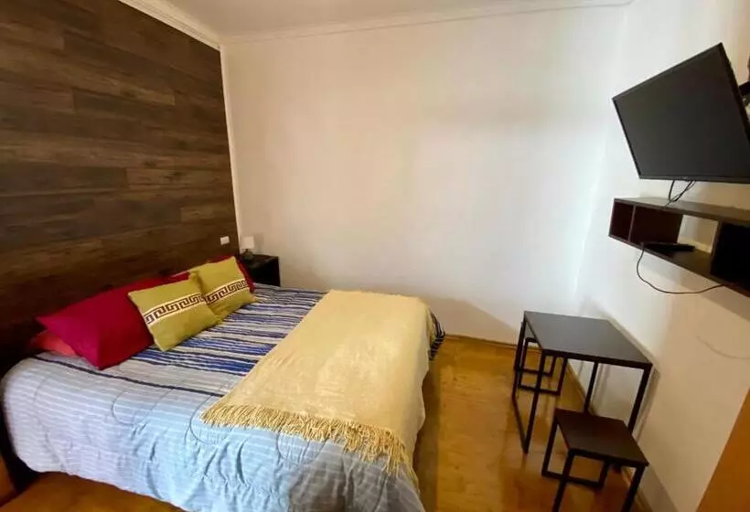 پانسیون Hostal Mirenart