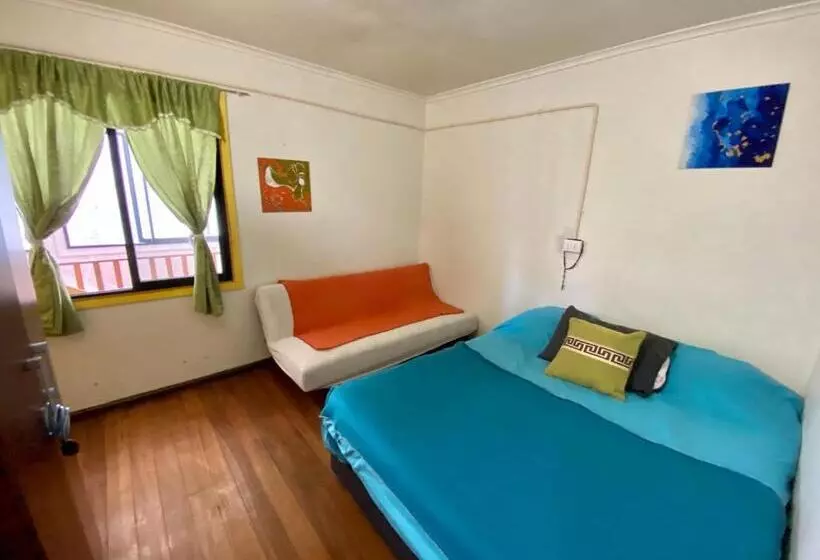 پانسیون Hostal Mirenart