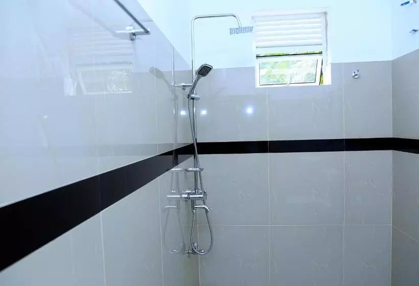 Majatalo V Cabanas & Yala Safari Place