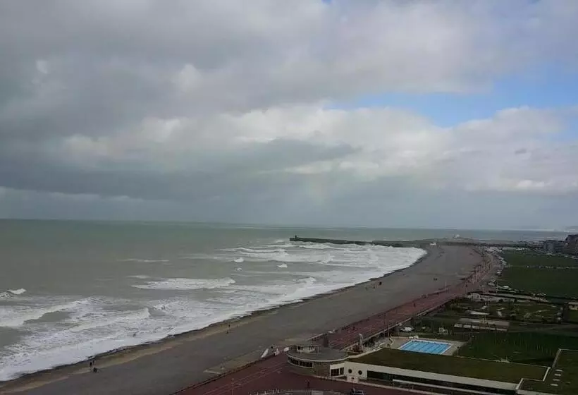 Egg Hotel   Hotel Les Gens De Mer Dieppe