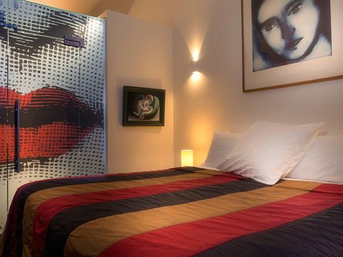 Hatherley Birrell Collection