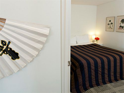 Hatherley Birrell Collection