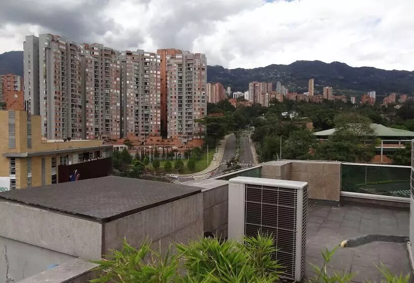 ホテル Bh El Poblado