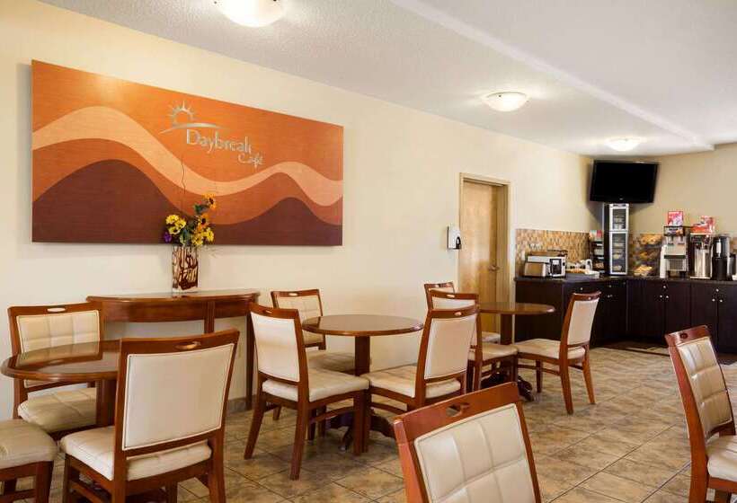 호텔 Days Inn By Wyndham Bonnyville