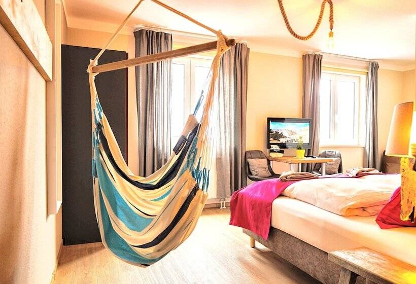 Hotelli Feels Beach Club