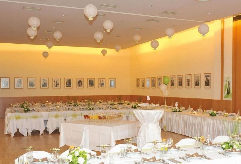 Отель Gasthof Zur Traube