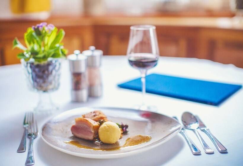 Отель Gasthof Zur Traube