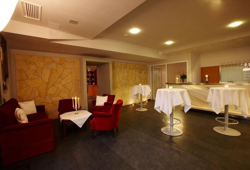 Отель Gasthof Zur Traube