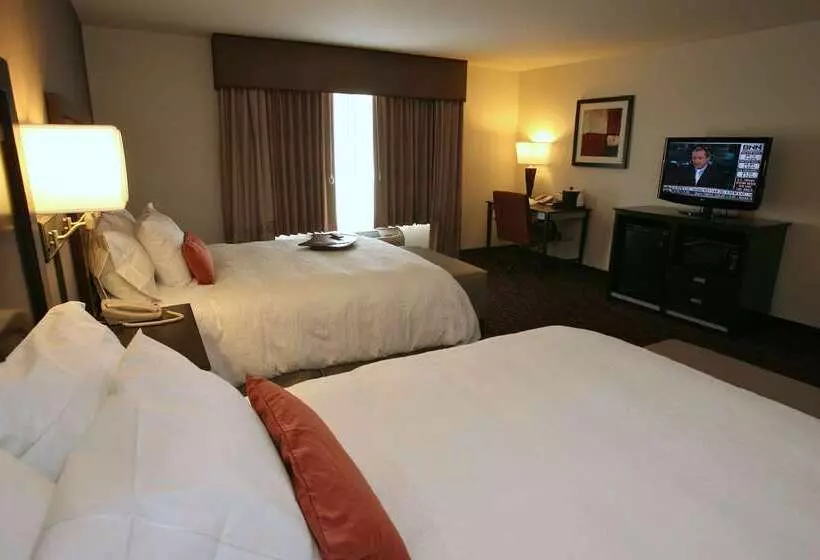 Szálloda Hampton Inn & Suites By Hilton Red Deer