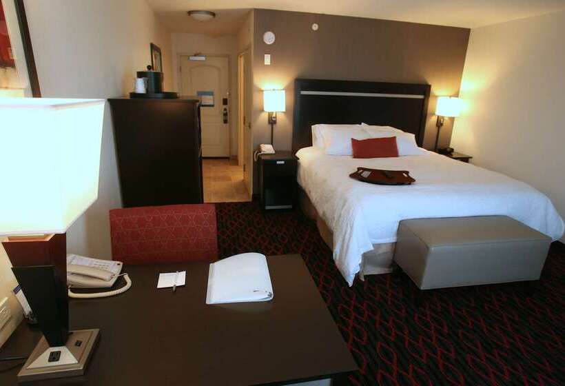 ホテル Hampton Inn & Suites By Hilton Red Deer