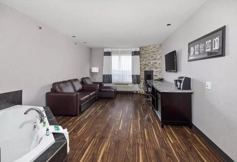 Отель Home Inn & Suites Yorkton