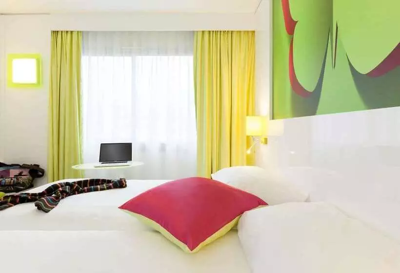 Отель Ibis Styles Bordeaux Saint Médard