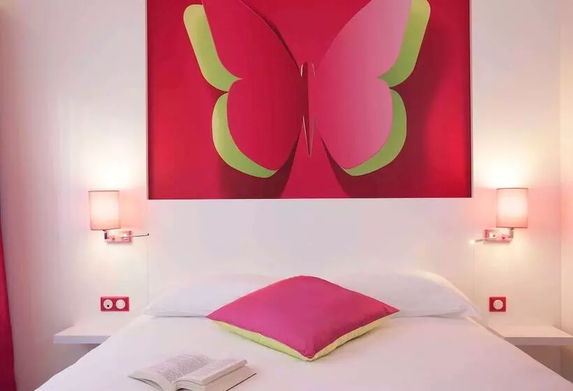 Отель Ibis Styles Bordeaux Saint Médard