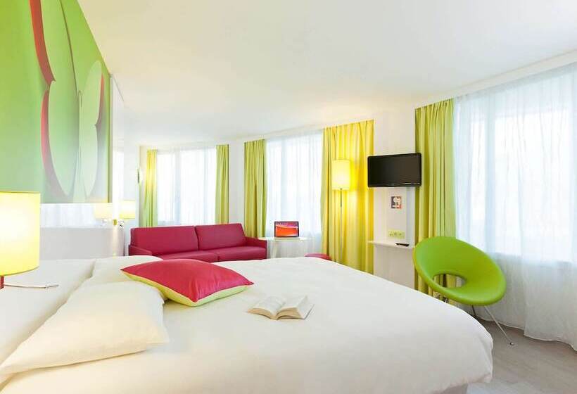 Отель Ibis Styles Bordeaux Saint Médard