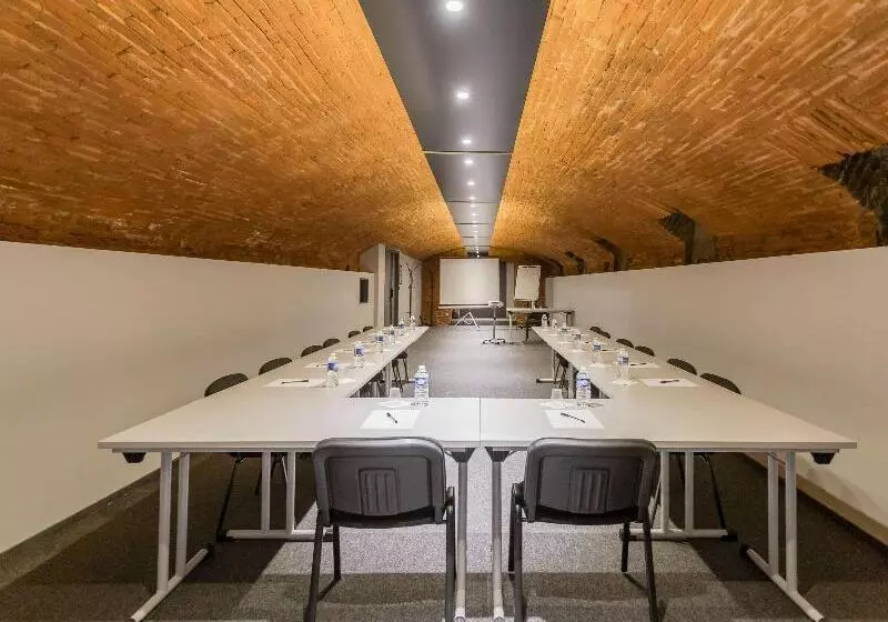 هتل Ibis Styles Toulouse Capitole