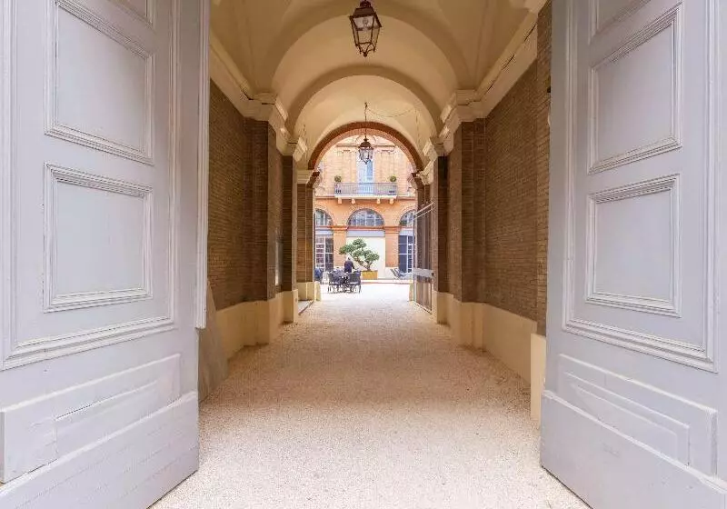 هتل Ibis Styles Toulouse Capitole