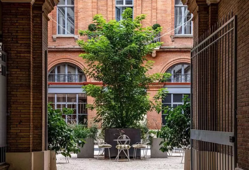 هتل Ibis Styles Toulouse Capitole