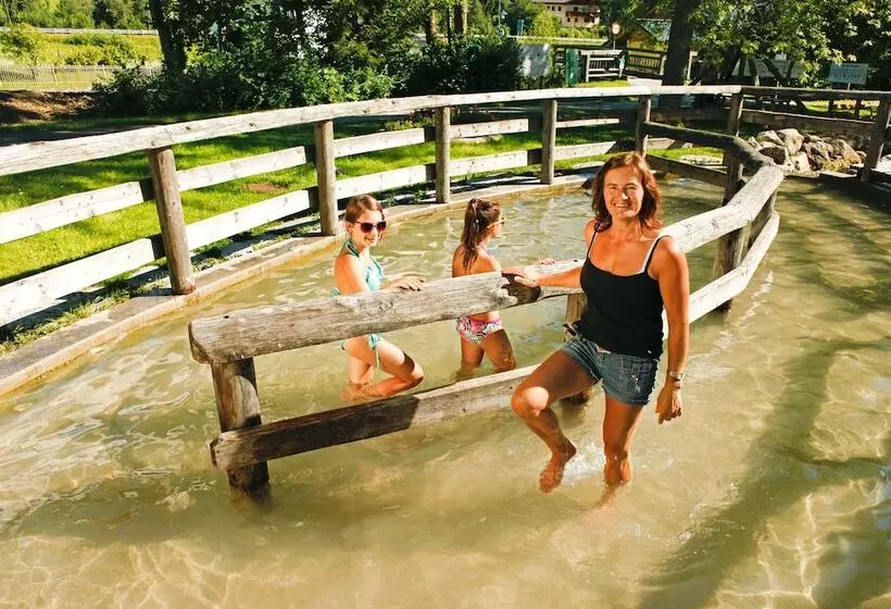 בית מלון כפרי Kerschbaumer