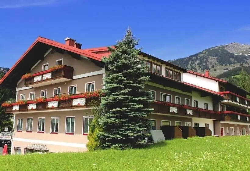 בית מלון כפרי Kerschbaumer