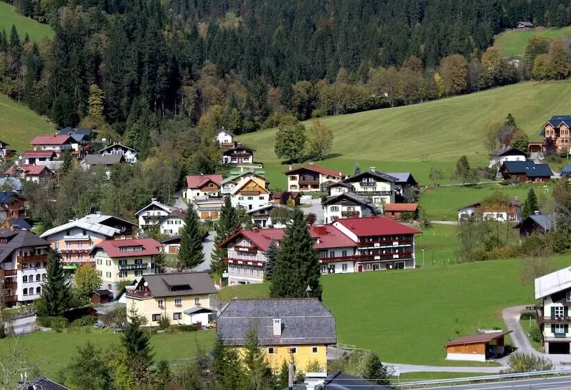 בית מלון כפרי Kerschbaumer