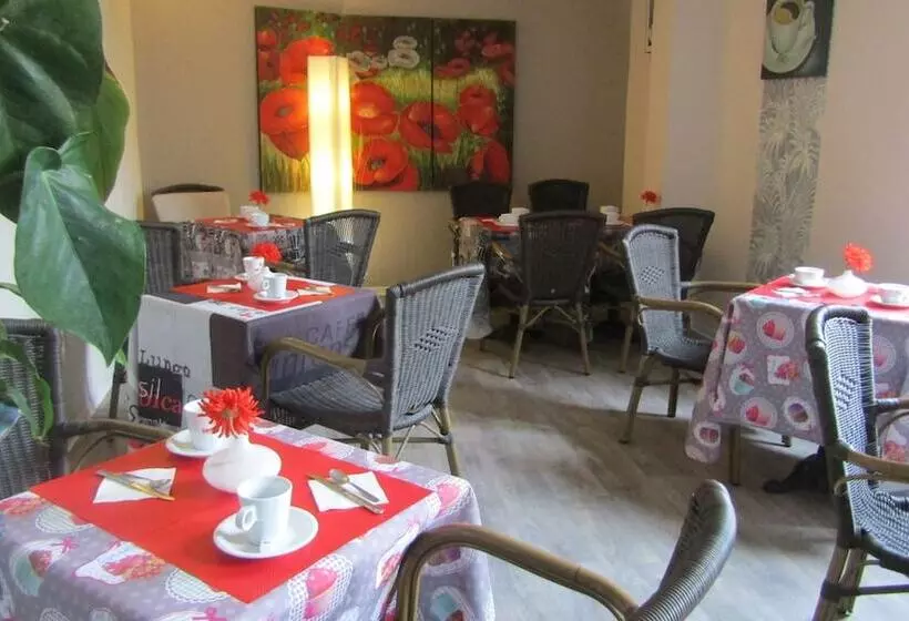 호텔 Le Cérétan Hôtel