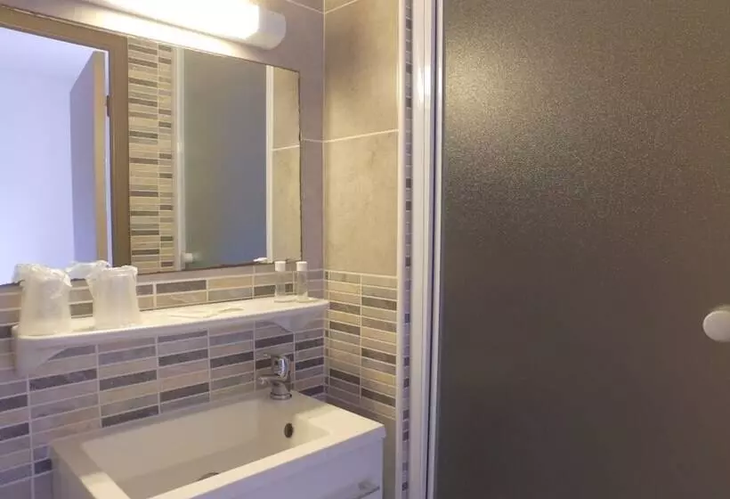 호텔 Le Cérétan Hôtel