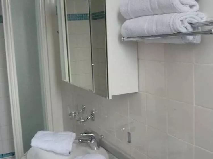 هتل Logis Hôtel Villa Victorine