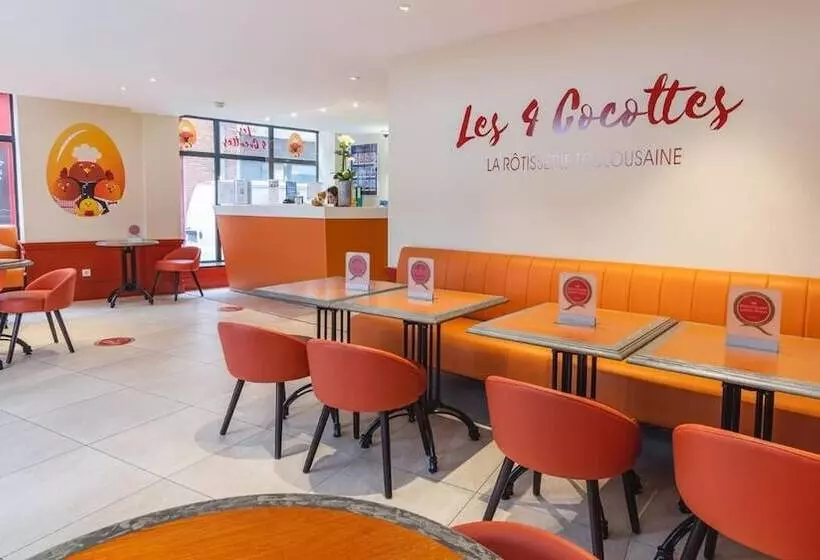 Отель Ours Blanc Centre